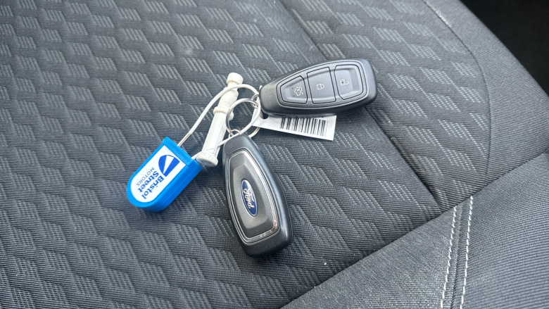 Ford Puma 1.0 EcoBoost Hybrid mHEV Titanium First Ed 5dr Petrol Hatchback